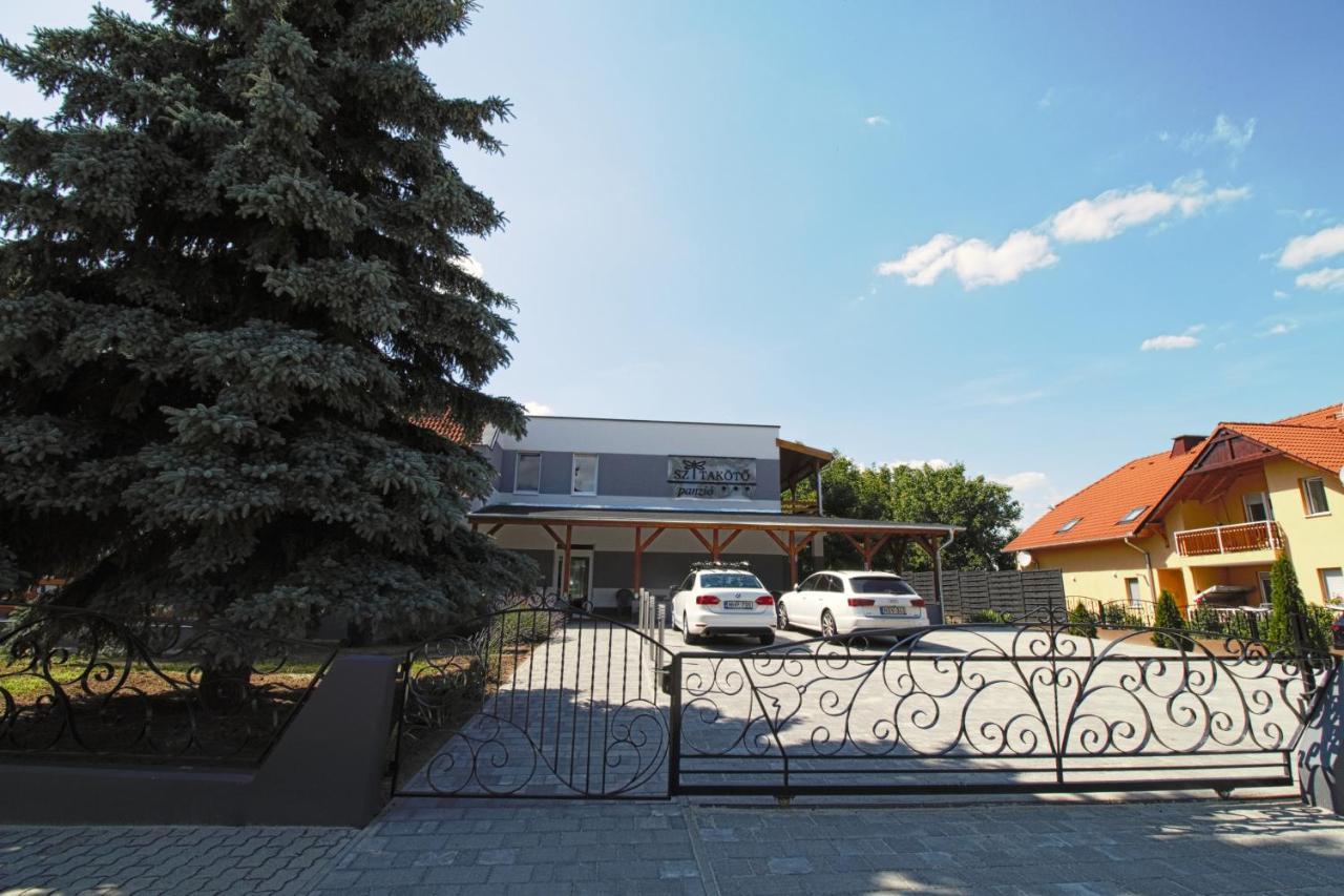 Szitakoeto Panzio Hotell Tiszafüred Exteriör bild
