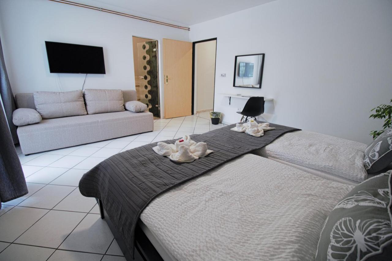 Szitakoeto Panzio Hotell Tiszafüred Exteriör bild