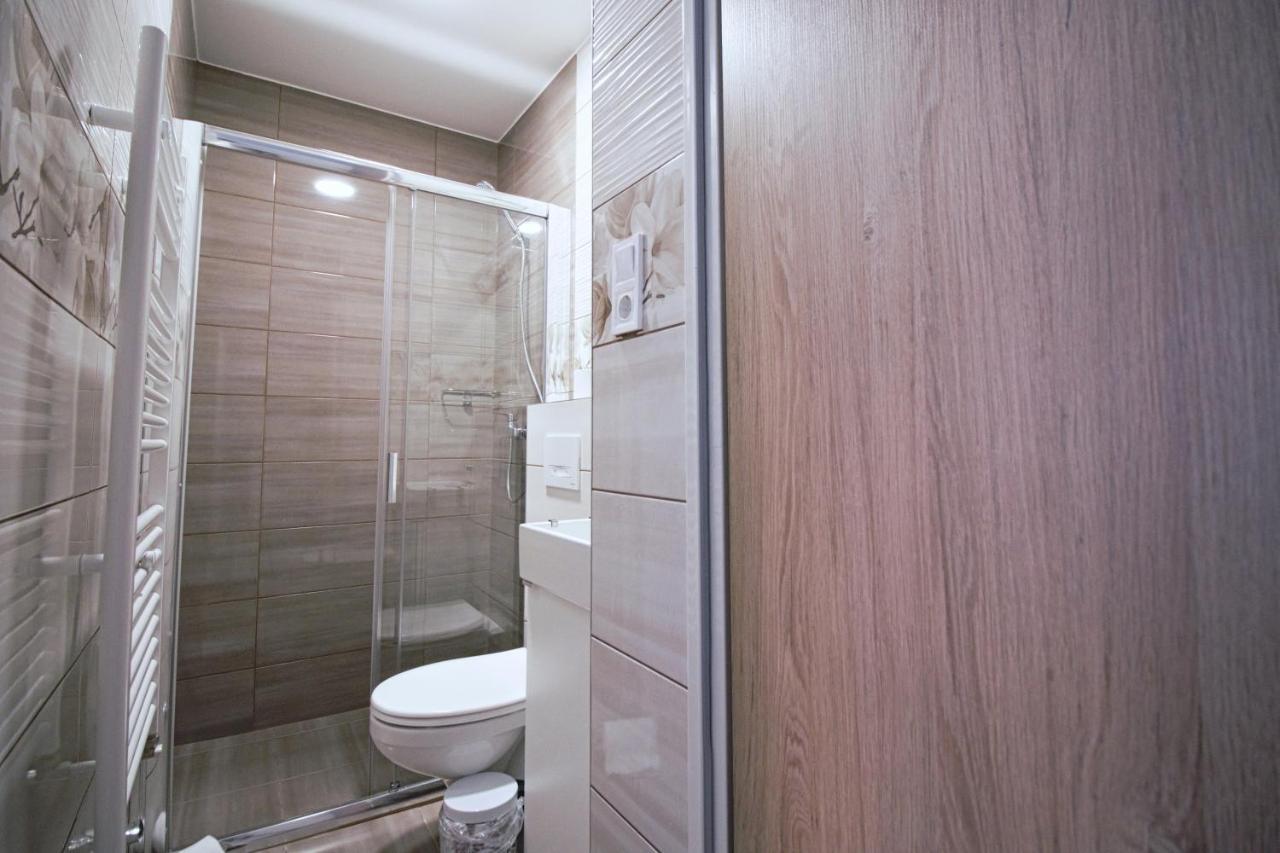 Szitakoeto Panzio Hotell Tiszafüred Exteriör bild